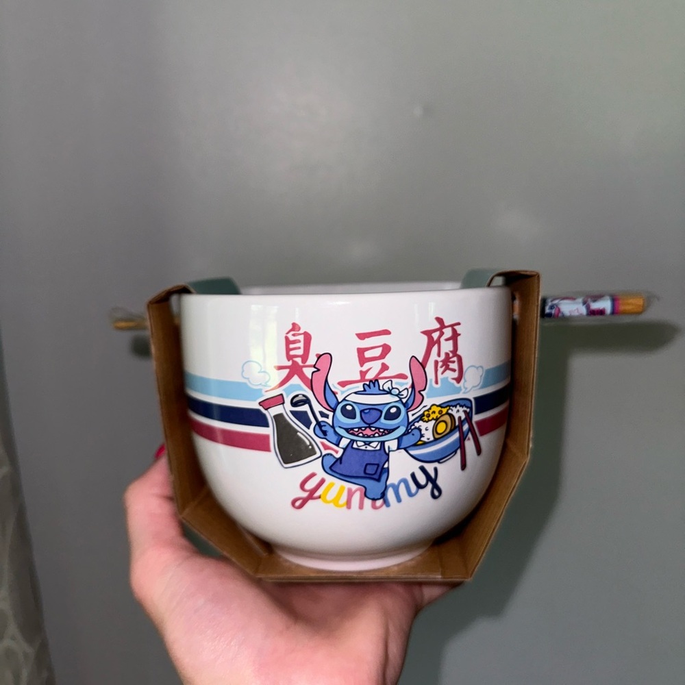 🆕 Stitch Noodle Bowl - Picture 3 of 4